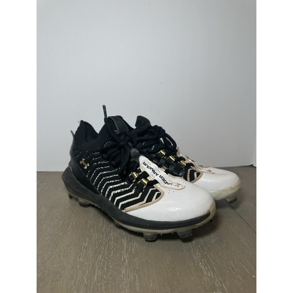 Under Armour Other - Under Armour Men's Black And White Cleats Size 7